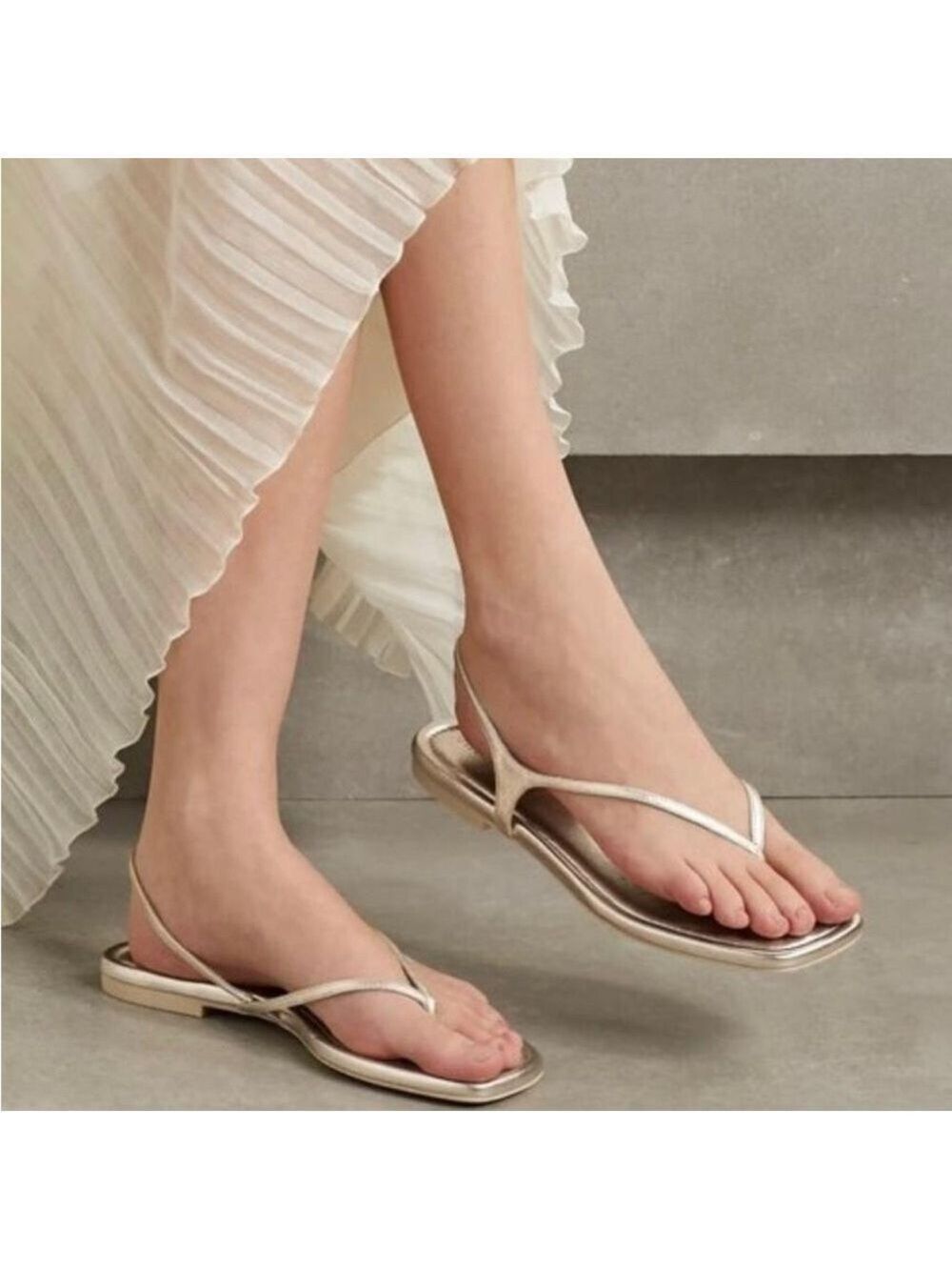 Nib Vince Deana Leather Slingback Thong Strappy Sandals in Champagne